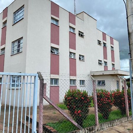 Apartamento Em Olímpia Exterior foto